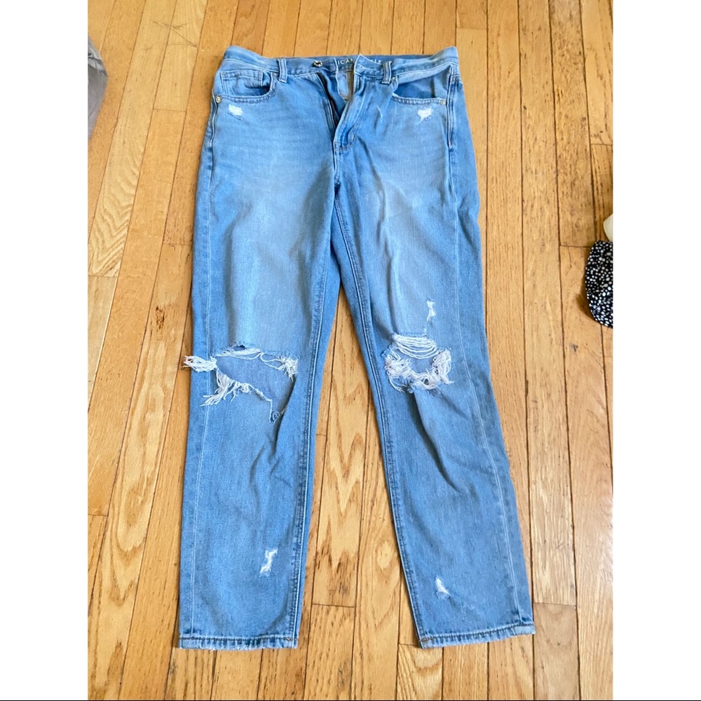 American Eagle Mom Jeans Size: 6